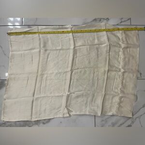 2 Cream Pillowcases & 2 Lavender Pillowcases